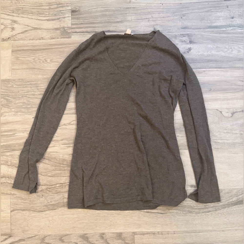 Mishka NYC Toffee V-Neck Long Sleeve cashmere Women's sweater - medium